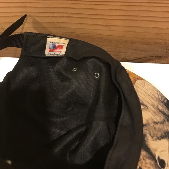 Raised by Wolves 5 Panel - Black/Wolf Print - Picture 4 of 4